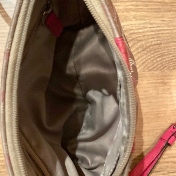 Coach purse - Picture 2 of 5